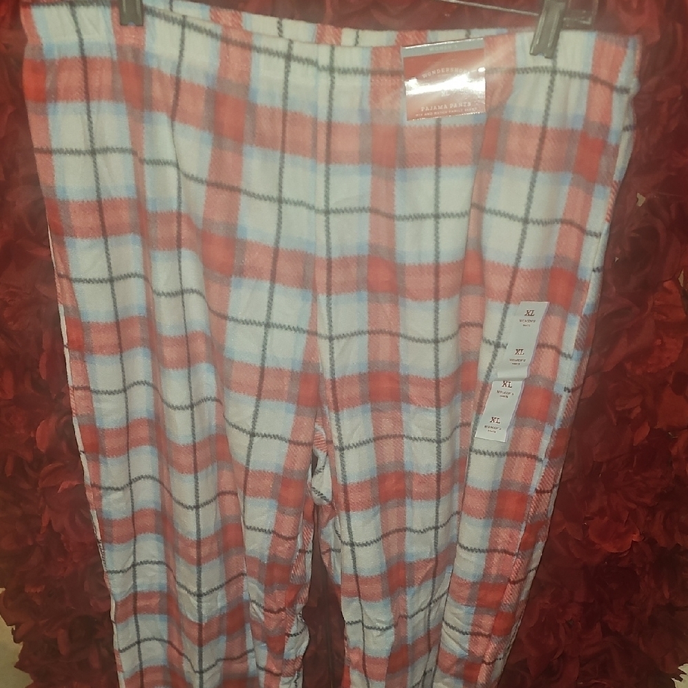 Wondershop NWT Women's Red and White Plaid Soft Fleece Pajama Pants Size Xlarge